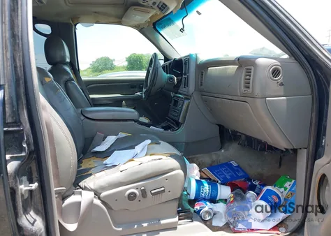 2005 GMC Yukon Xl 1500 Denali из США, поврежденный, VIN 1GKFK66U25J238374